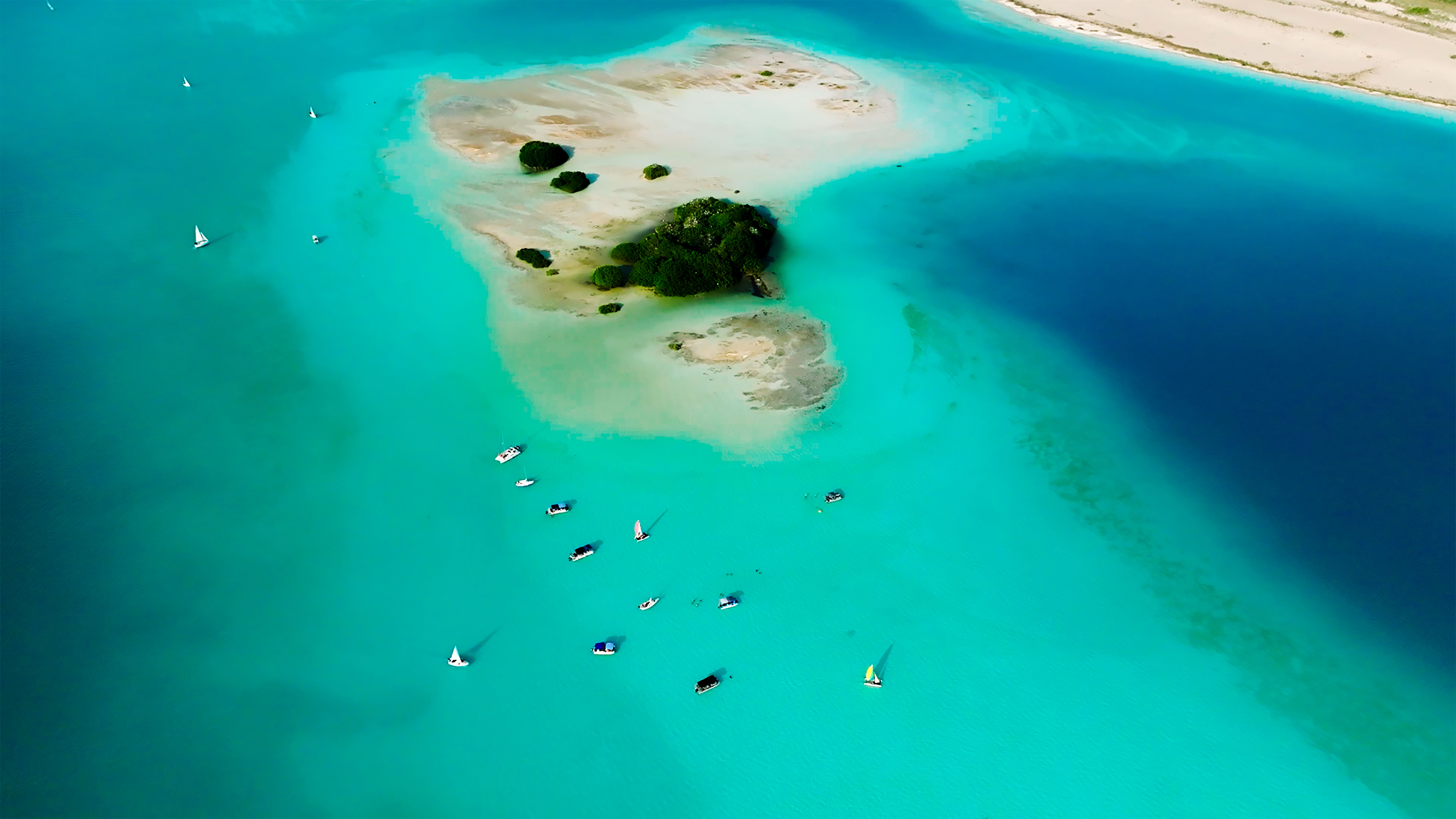 Bacalar Lagoon of Seven Colors