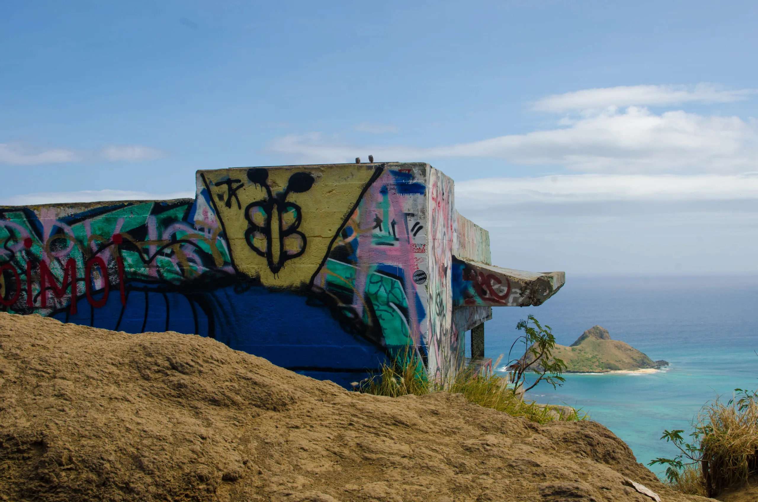 Honolulu Lanikai Pillbox Sunrise Hike