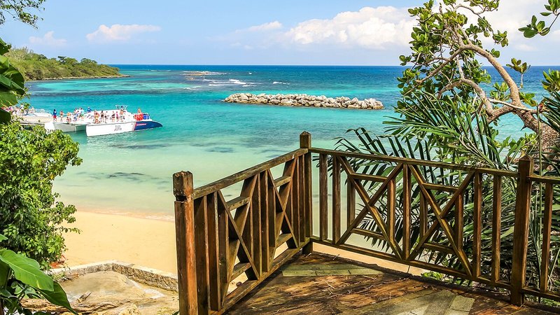 Ocho Rios Private Beach Cabana