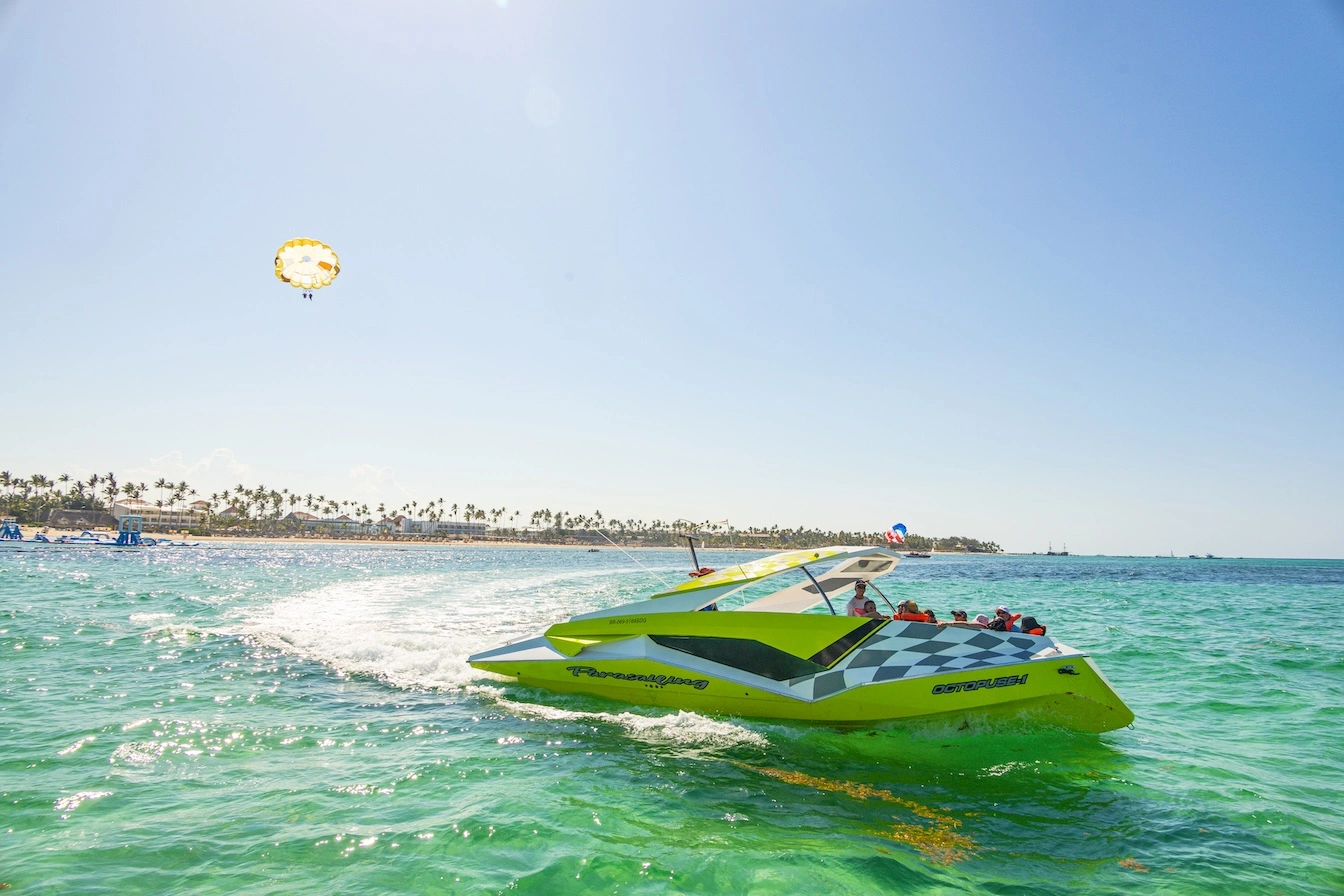 Cabarete Beach & Kite Surfing Lesson