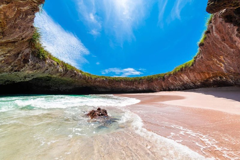 Las Caletas Beach Hideaway