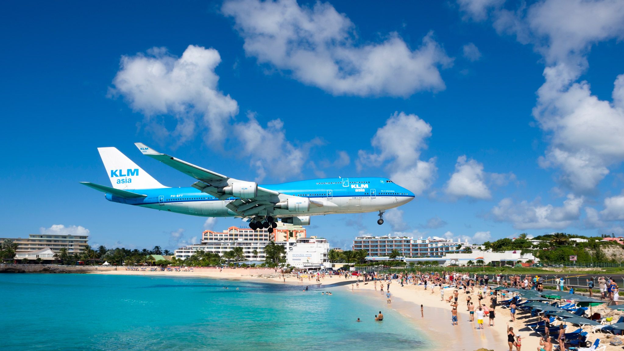 St. Maarten Banana Boat & Beach